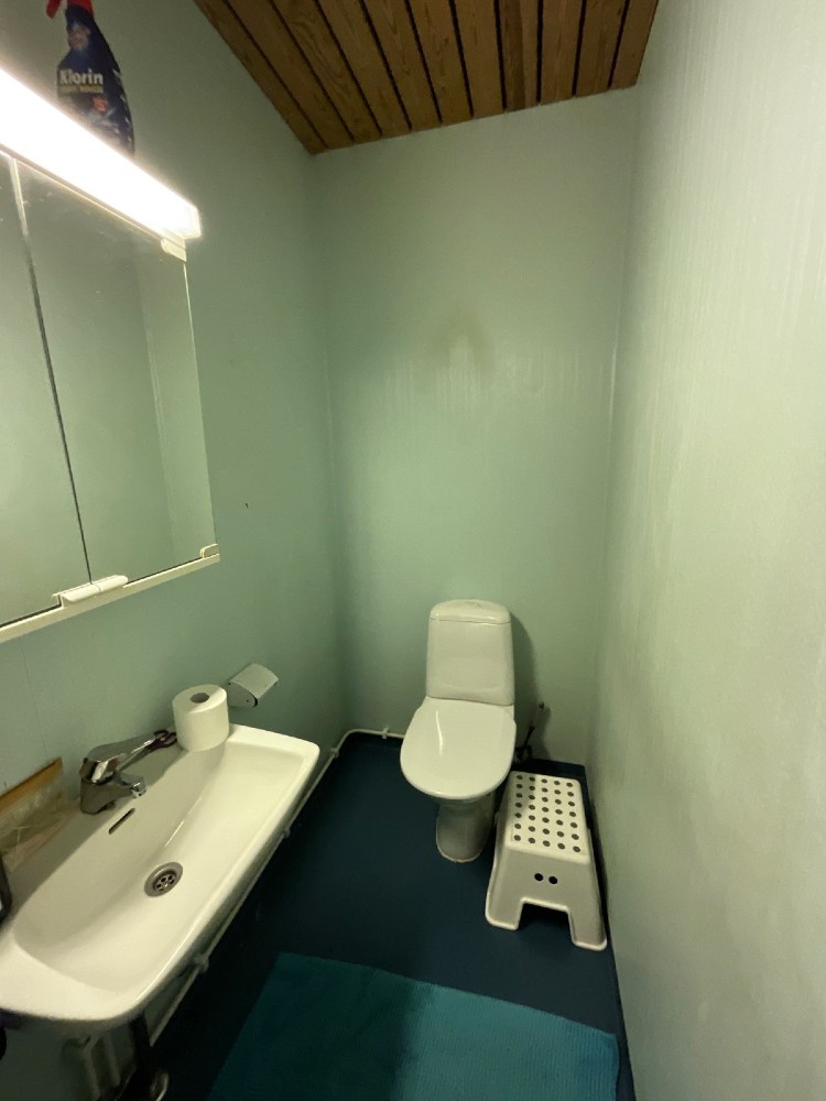WC ennen remonttia